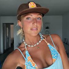 a glimpse into my summer 🌿🧺🌴🥥