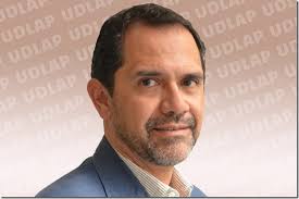 Del derecho a la información y al diseño de información