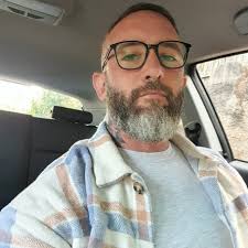 Why do car sellers always insult someone who wants to buy their car via  installment?