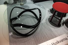 You can build a rectangular base using four pieces of hardwood plywood that looks great. Modern Coffee Tables With Round Glass Tops And Timeless Designs