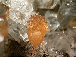 Calcite Var Ferroan Calcite Geology Rocks Gemstone Crystals And Gemstones Calcite