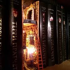 Fantasy Bookshelf Insert By Kborisov Thingiverse In 2020 Bookshelf Art Book Nooks Bookshelves Diy