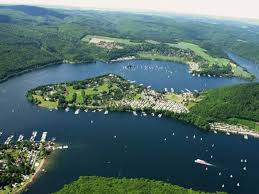 Mit einem ferienhaus am see fühlt man sich im urlaub und trotzdem ein wenig wie daheim. Edersee Eder Affolderner See