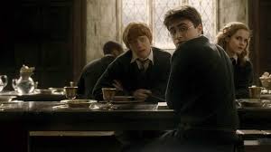 As voldemort';s sinister forces amass and a spirit of gloom and fear sweeps the land, it becomes more and more clear to harry that he will soon have to confront his destiny. Vudu Harry Potter And The Half Blood Prince David Yates Daniel Radcliffe Rupert Grint Emma Watson Watch Movies Tv Online