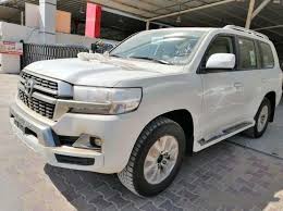 أحدث عروض حراج على سيارات تويوتا لاندكروزر بحالة جيدة وأسعار متميزة ثقفني