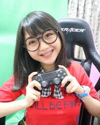 Jun 11, 2021 · kemudian video terpopuler kedua dari channel youtube sarah viloid ini adalah ketika ia naik mobil akbar rais, seorang pembalap drift ternama indonesia. Sarah Viloid Olivia Matalelaki Com
