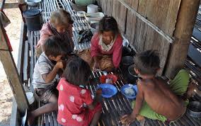 Satu rumah 3 keluarga menurut jawa. 11 Mitos Jawa Yang Paling Banyak Beredar Di Masyarakat Kamu Percaya