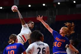 Heeft 22 spelers opgeroepen voor het nederlandse handbalteam wat zich gaat voorbereiden op de olympische spelen in tokio. Anxby211hdpcum