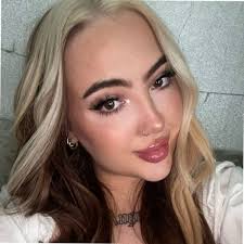 Tegan Amos's Instagram, Twitter & Facebook