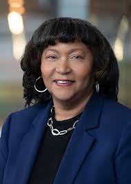 Yvonne Hodge's Instagram, Twitter & Facebook