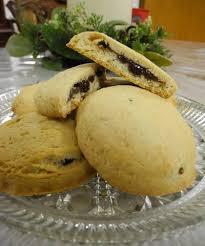 This post may contain affiliate links. Susie S Raisin Filled Cookies Recipe La Cucina Grandinetti Raisin Filled Cookies Raisin Filled Cookie Recipe Filled Cookies