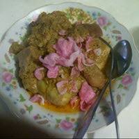 Lontong gulai tunjang, nasi sup dan nubia puluik itam. Katupek Gulai Tunjang 10 Visitors