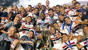 Se você não conseguiu comprar o seu, não se preocupe, é só baixar nossa imagem e guardar no seu computador. O Que Consigo Dizer Sobre A Saida Da Fila E O Epico Titulo Paulista Do Sao Paulo Meu Patrao