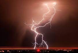 Mars Curiosity Moves Tango Championship London Zoo Weigh In And More In The Day In Photos Lightning Strikes Yellowstone County Light Trails