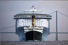 The allure of the seas is officially the largest ever cruise ship that has ever been built. How Big Was The Titanic Compared To A Modern Cruise Ship Boating Geeks