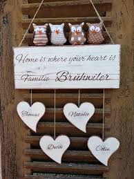 Turschild Namensschild Mit Herzen Und Stoff Eulen Turschild Basteln Stoff Eulen Geschenke Furs Haus