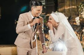 Latihan merentas halangan ini adalah. Demi Foto Kahwin Tak Buat Buat Jurugambar Terpaksa Layan Sebak Angkut 3 Light Stand Ambil Gambar Keluarga Pengantin Minta Satu Tempat Dikosongkan Viral Mstar