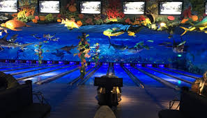 This Stunning Underwater Themed Bowling Alley Has A 750 Gallon Aquarium View