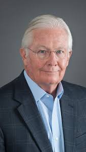 The Retired Racehorse Project's Thoroughbred Makeover isn't just for the  horses and riders. The competition has also provided an unusual learning  opportunity for 26 aspiring veterinarians to hone their skills. One of