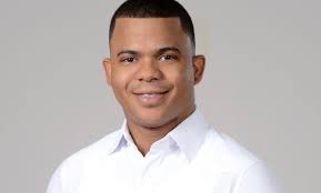 WASHINGTON: Prestigiosa academia galardona joven dominicano