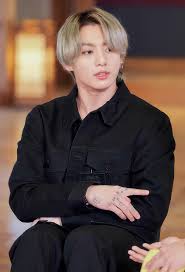 Tentunya boyband asal korea selatan ini digandrungi oleh para gadis ya. Quiz Bts Jungkook E Taehyung