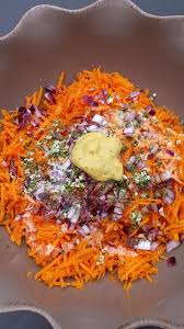 Des Carottes Rapees Et Leur Vinaigrette Alinecuisine Overblog Com Salade Carotte Recettes De Cuisine Carottes Rapees
