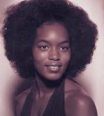 Mulheres Negras Lindas Parte 7: Angela Bassett : r/popculturechat