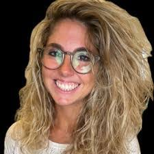 Vanessa Spinelli's Instagram, Twitter & Facebook