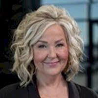 Debi Fox's Instagram, Twitter & Facebook