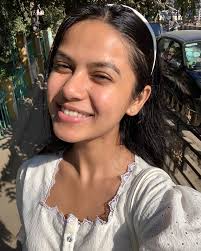 Happy Heather Day 🧣 Guess who's not getting a sweater today…………. Yeah  👆🏻💔 #heather #conangray #december #3rddecember #nosweater #conan