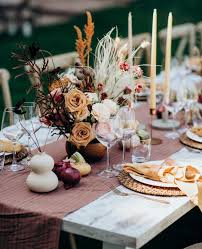 Make Happy Memories On Instagram As For The Concept Decorations Such As The Table Centerpiec In 2020 Round Wedding Tables Rustic Wedding Table Wedding Table Settings