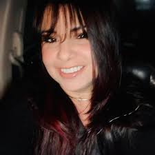 estou assistindo Suits pela primeira vez e, gente, que mulher linda, né.