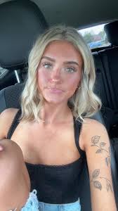 Embracing Self-Confidence: A Fashion Expression