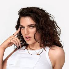 Mae Muller tickets, events, and tour dates