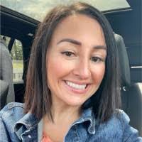 Tracey Lundquist's Instagram, Twitter & Facebook