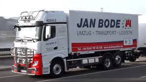 Herpa H0 Mb Actros Bigspace Wechselkoffer Hangerzug Jan Bode Sonderserie De Herpa H0 Lkw Anhanger Auflieger Bahnorama Modelleisenbahnen Gmbh