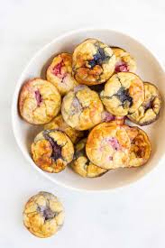 We sometimes find ourselves needing to use a lot of eggs in a short period of time. Fruity Egg Muffins With Only 3 Ingredients