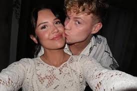 Love - Bondgenoten-Floris en Senna zetten spannende volgende stap in hun  relatie 👇 | Facebook
