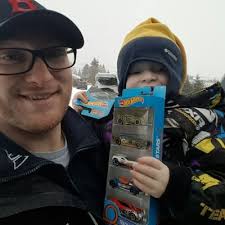 Kyle Moffat (@kmoff51)