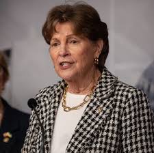 Maureen Sweeney, Irish World War II Hero, Has Died at 100