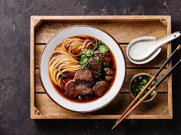 Soupe De Nouilles Facon Bœuf Bourguignon Recette Nouilles Au Boeuf Recette Ramen Soupe De Nouilles