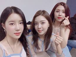 Berry good's johyun modelled for toxnfill, a botox/beauty clinic in south korea. Berry Good Heart Heart Image 173492 Asiachan Kpop Image Board