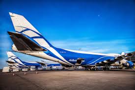 Start with the width of your package, find the right column. Airbridgecargo Airlines Boeing 747 400f