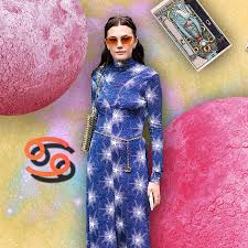 The elders of the family will be much pleased with your conduct, and they will bless you abundantly. Cancer Tarot Horoscopes June 2021 Glamour