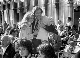 Segal, whose imperfect nose and jewish surname made him an unlikely movie star in the 1960s. Lrhxwrg5bsxufm