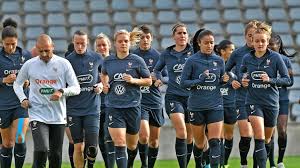 Tous les matches des bleus en direct, le calendrier et les résultats de leurs rencontres, l'actualité des joueurs et du . Football L Equipe De France Feminine Jouera Un Match De Qualification Pour L Euro A Orleans Le 23 Octobre