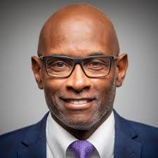 Last week I received an award from our office celebrating the achievement  of doubling my business in 2021! I would like to give a big thank you to my  clients, friends, and