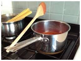 • kitchen items name hindi and english | रसोई के सामान के नाम हिंदी और अंग्रेज़ी में. This Is Why There Is A Hole In The Handle Of Saucepans The Times Of India