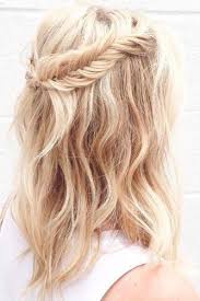 Schauen Sie Sich Diese Awesome Mittellangen Hochzeitsfrisuren 9442 Mediumlengthweddin An Hochzeit Ideen Mittellange Haare Frisuren Flechten Frisuren Mittellanges Haar Mittellange Haare