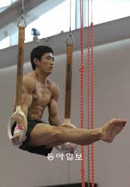 '도마의 신' 양학선(29·수원시청)이 9년 만에 올림픽 금메달 꿈을 사실상 접게 됐다. Kiss To ëŸ°ë˜ ì–'í•™ì„  ì˜ ì´ë¦„ìœ¼ë¡œ é‡' ì°©ì§€ë§Œ ë‚¨ì•˜ë‹¤ ë‰´ìŠ¤ ë™ì•„ë‹·ì»´
